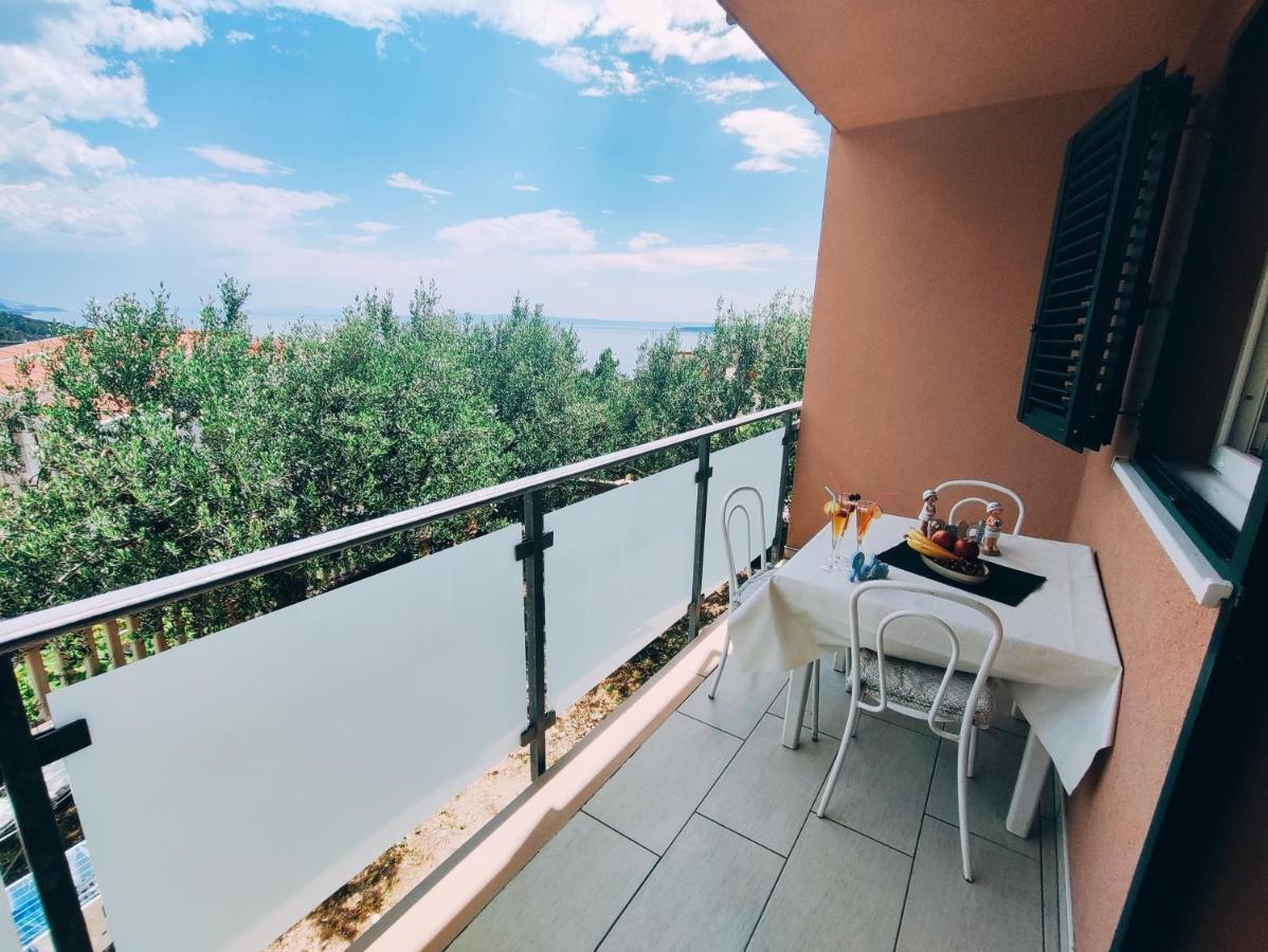 Apartmani Nada Mustapic Brela Esterno foto