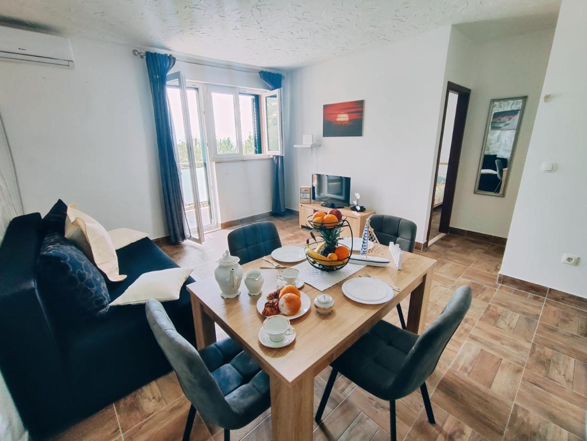 Apartmani Nada Mustapic Brela Esterno foto